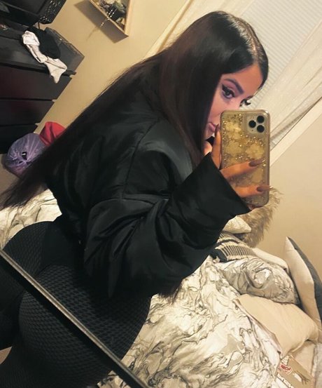 Maria Luisa onlyfans model