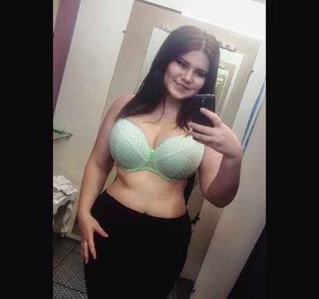 Anna Bernadi onlyfans leak new