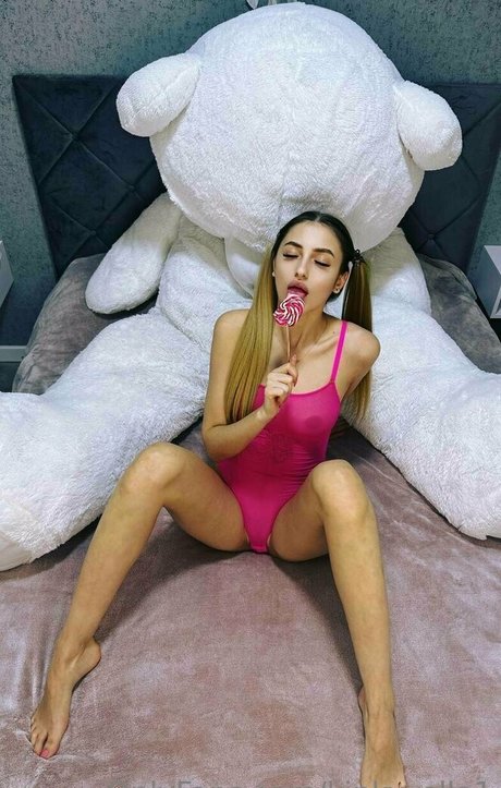 kinky ella1 onlyfans de