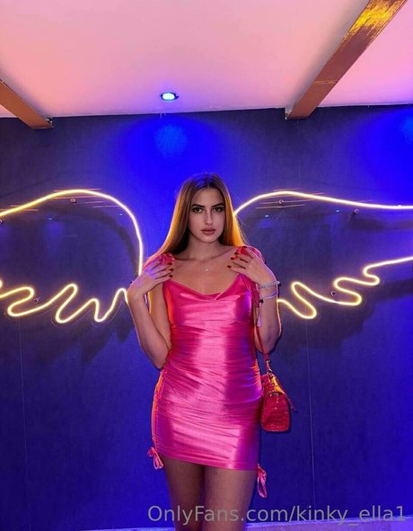 kinky ella1 naked leaked onlyfans