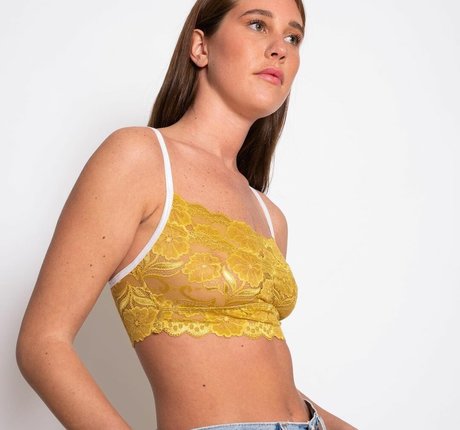 Anna Kourkoulin onlyfans de