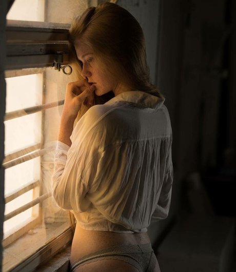 Anna Deniro onlyfans model photos