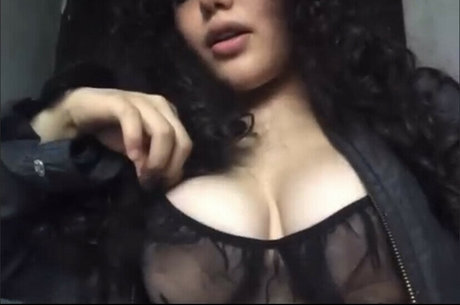 n nuviaa onlyfans de