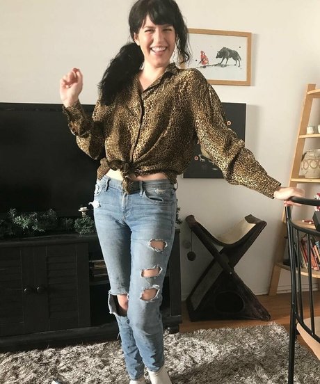 Emily Axford onlyfans leaked free