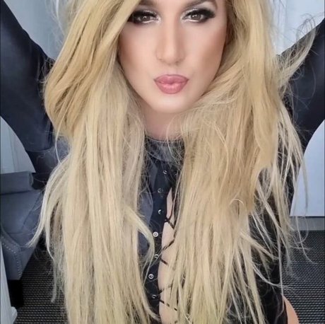 Brooke Spearz boobs onlyfans