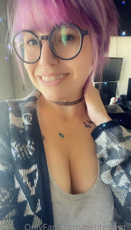 petitetreat_ onlyfans pics nude