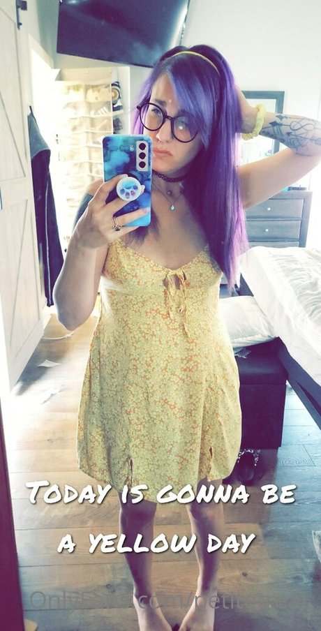 petitetreat_ only fans leaks porn