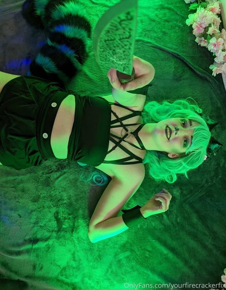 yourfirecrackerfix onlyfans leaks.