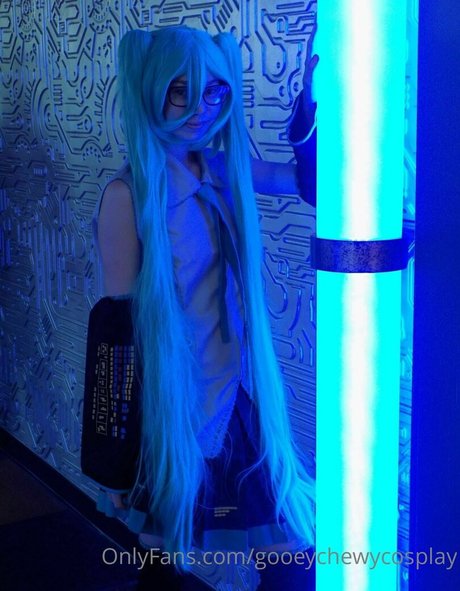 gooeychewycosplay nude leaked onlyfans