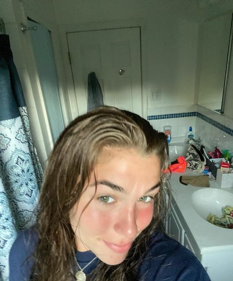 stripper onlyfans xxx self-portrait