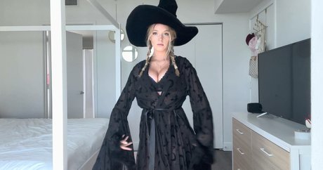 destinyyyyx3 onlyfans leak xxx