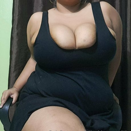 curvylatinakay1 nudes onlyfans leak