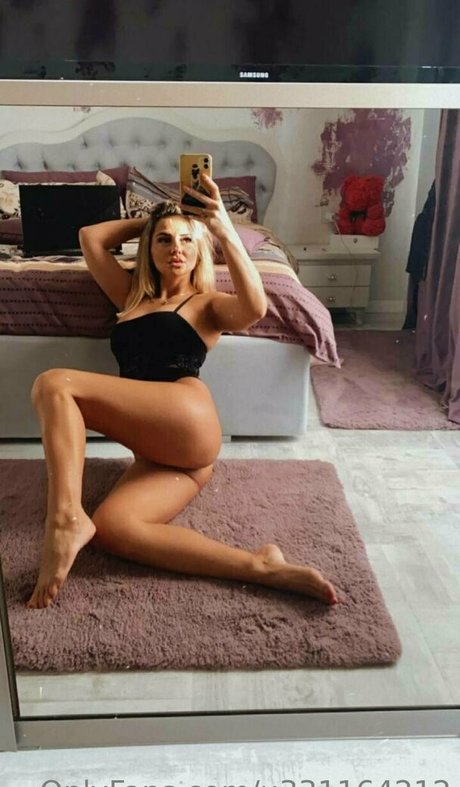 round ass onlyfans beautiful naked photo