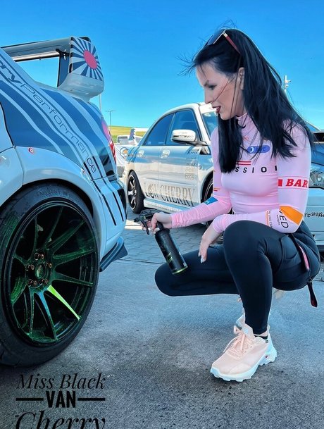 Miss Black Van Cherry onlyfans leakes