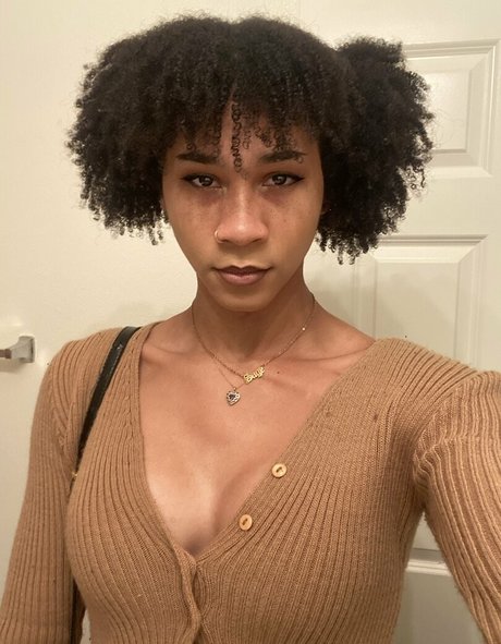 Serena Allure only fans nude