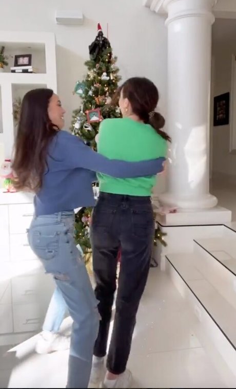 Merrell Twins onlyfans leaked porn