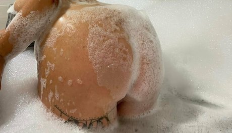 irishbunni topless onlyfans