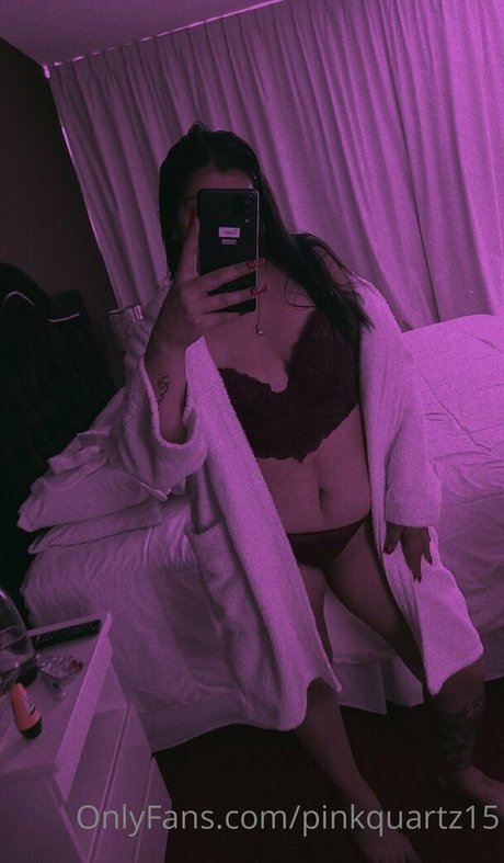 pinkquartz15 onlyfans content type