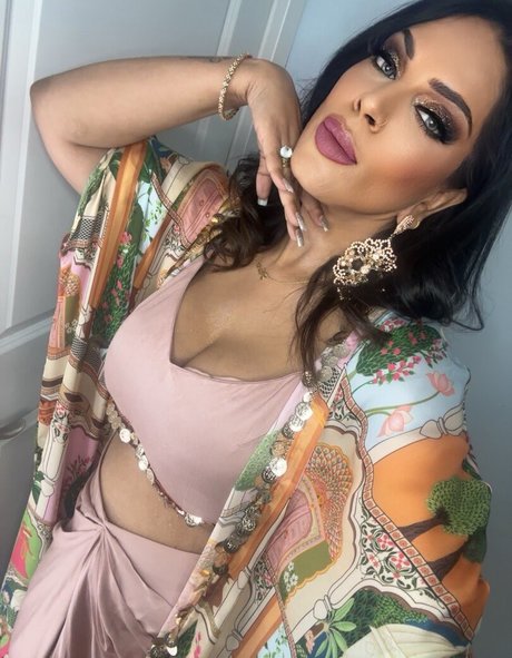 Minakshie Sethii on onlyfans