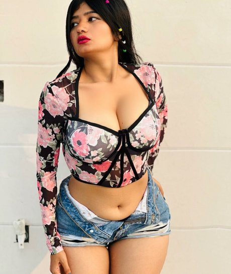 Neha Singh naked leaked onlyfans