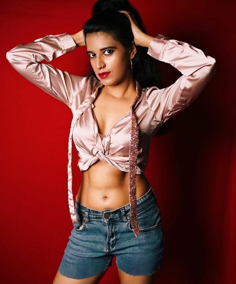 Foxy Queen nude onlyfans pics