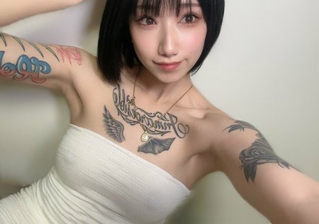 Yuuki Hiiragi onlyfans model