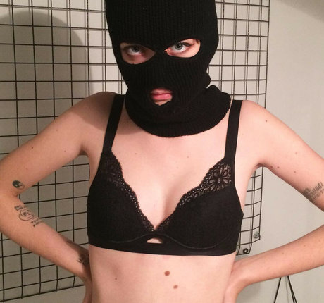 fraukrauze onlyfans nude photos