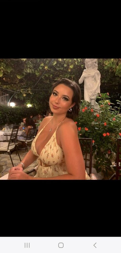 Lydia Harrison only fans leaks