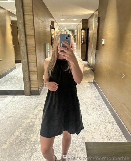 MormonBarbie onlyfans