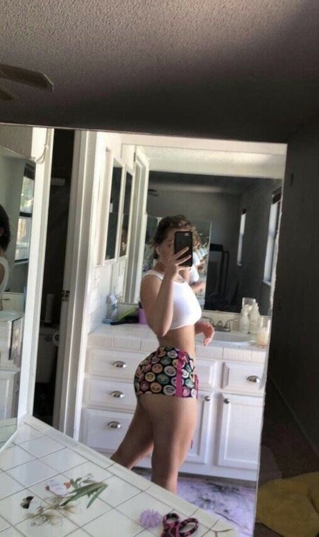 bigbootibella onlyfans content leaked