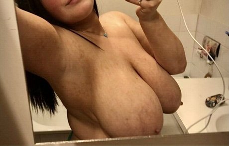 Raphaela S onlyfans nude pics