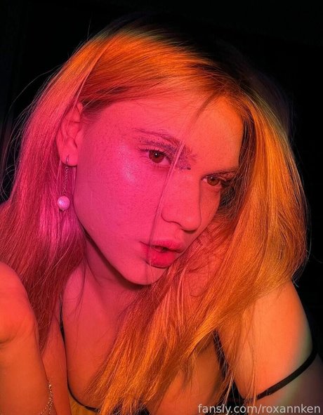 roxannken onlyfans leak free
