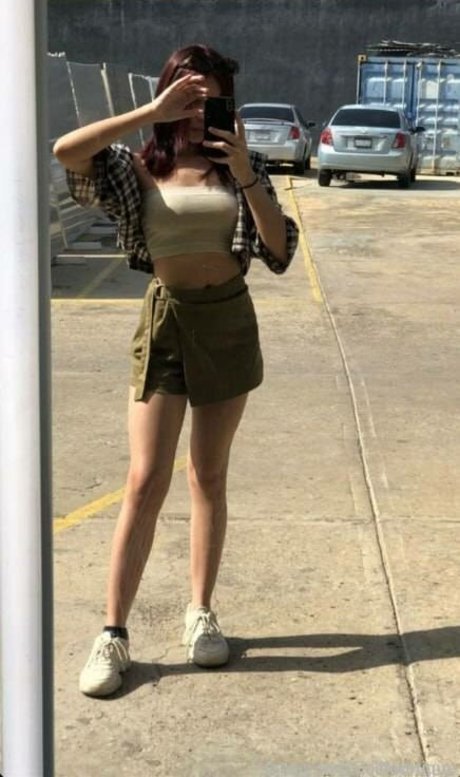 ZoeMystique only fans pictures