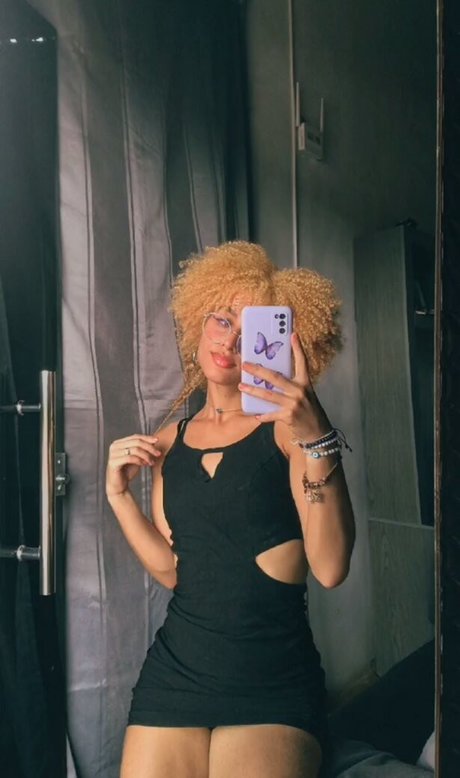 Sthefany Monteiro onlyfans sextape leak