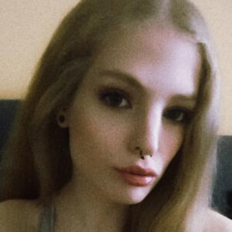 zvonilkaaaa_ naked onlyfans leak