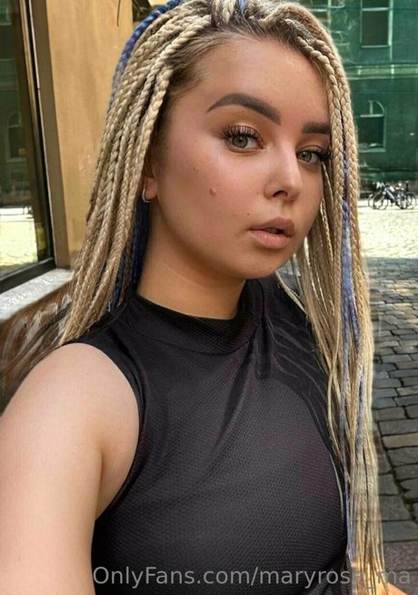 maryrose ma onlyfans striptease