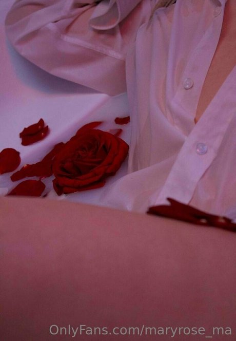 maryrose ma nude on onlyfans