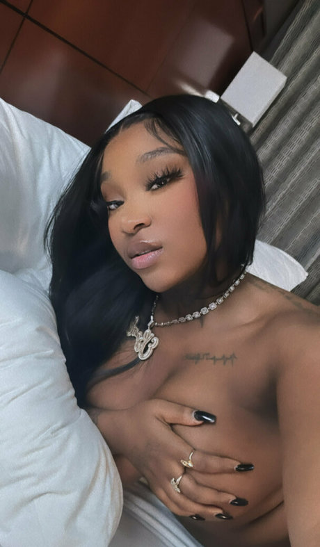 Erica Banks onlyfans model