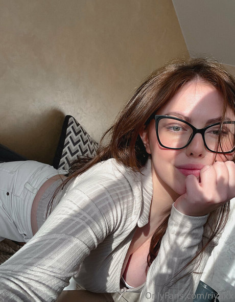 riyaxx onlyfans topless