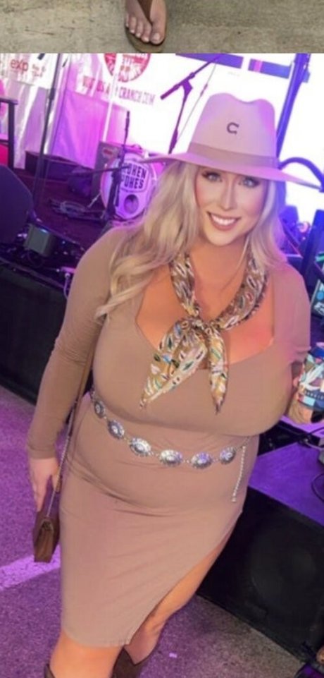 amateur blonde onlyfans sexy xxx portrayal