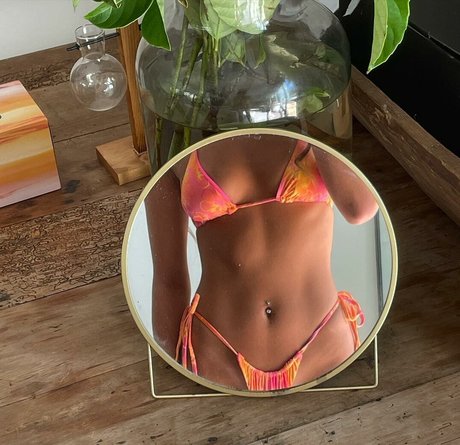 Yasmin Prenter onlyfans public photos