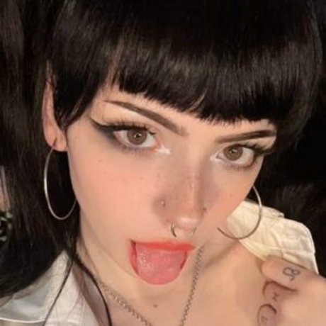 Emma Langevin on onlyfans