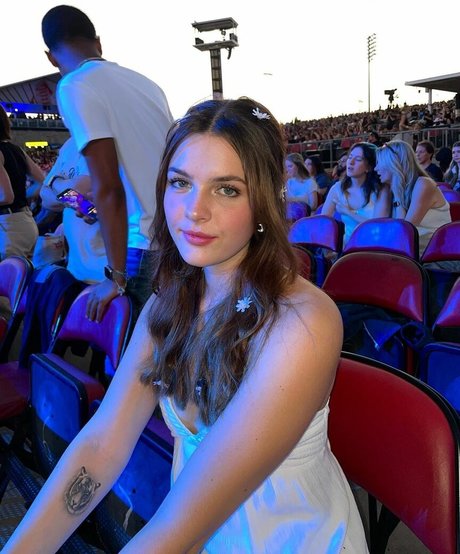 McKenzie Bell leak onlyfans