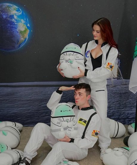 McKenzie Bell onlyfans leaked tits