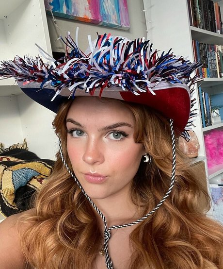 McKenzie Bell only fans sex