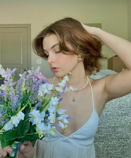 McKenzie Bell onlyfans lean