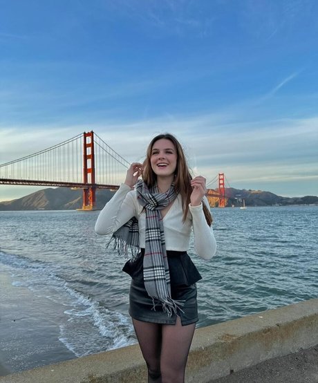 McKenzie Bell leaked onlyfans