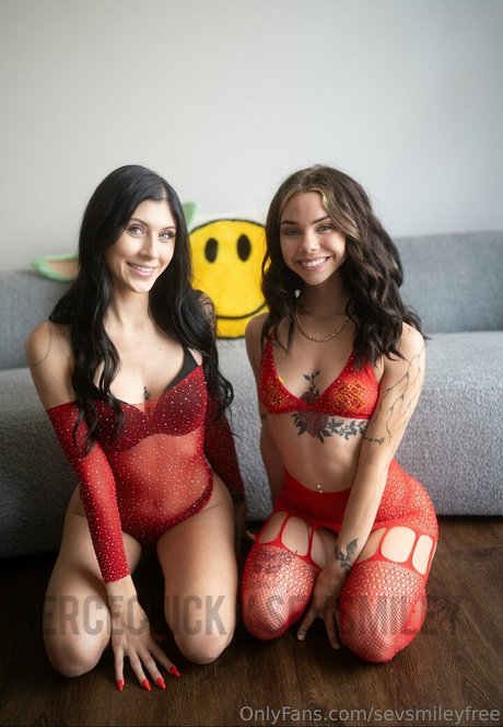sevsmileyfree onlyfans model photo