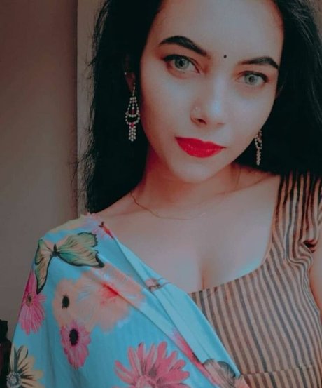 Aarohi Verma onlyfans sextape