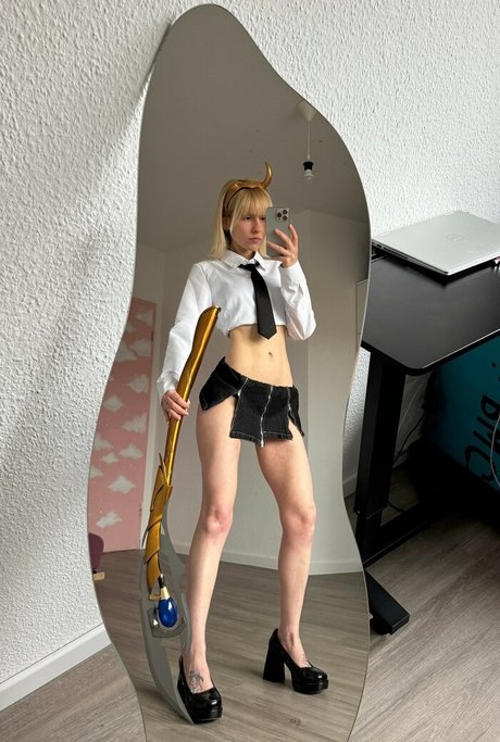 Anna Svperdone onlyfans creator